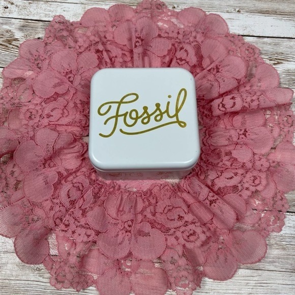 LADIES Fossil Sterling Silver Wing Necklace NEW - Picture 2 of 6